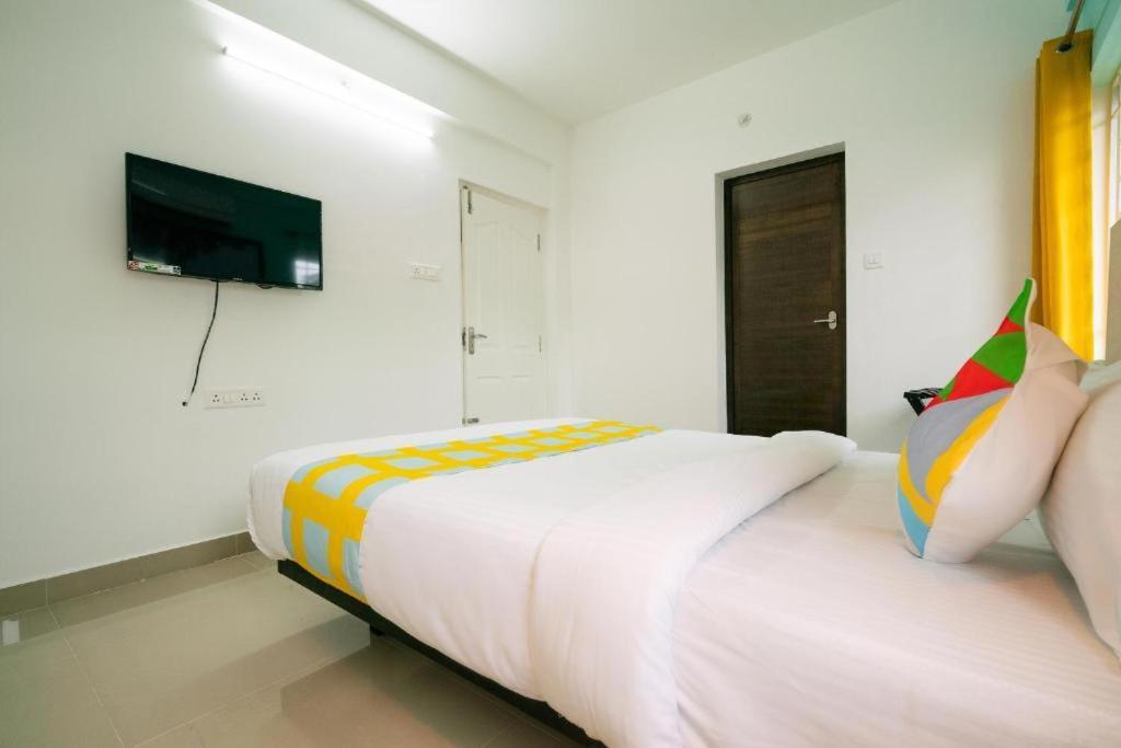Flamingo Suites Kochi Bagian luar foto