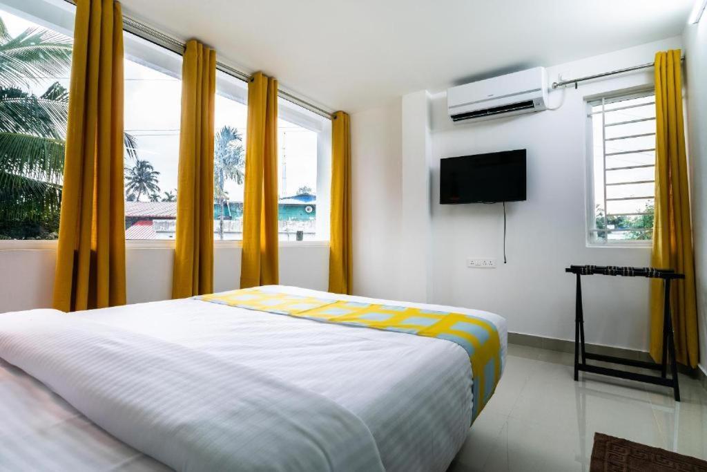 Flamingo Suites Kochi Bagian luar foto