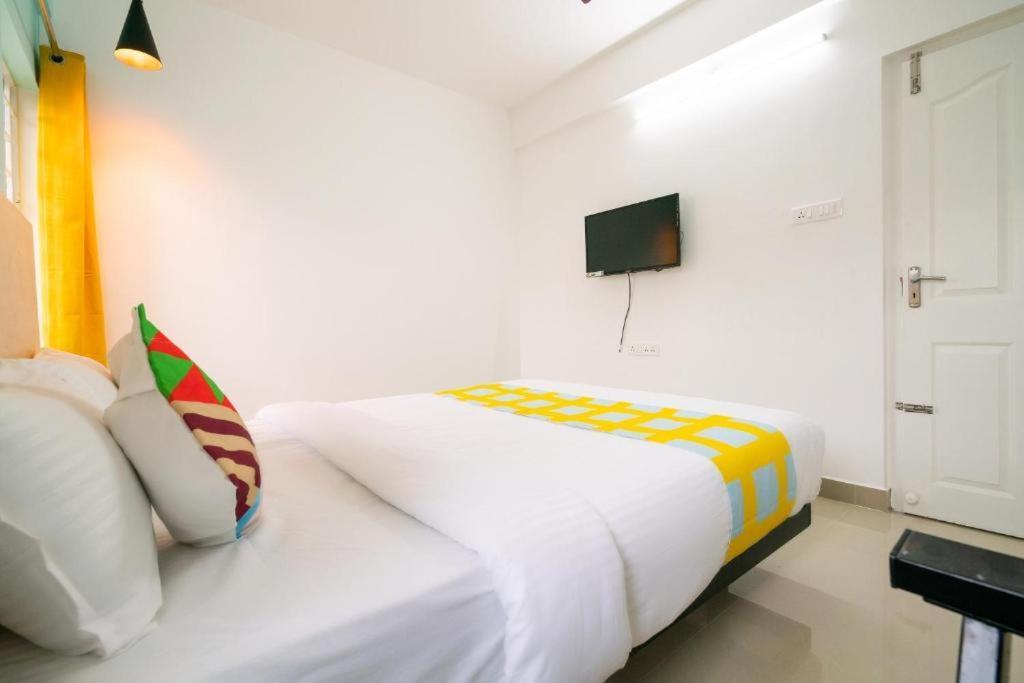 Flamingo Suites Kochi Bagian luar foto